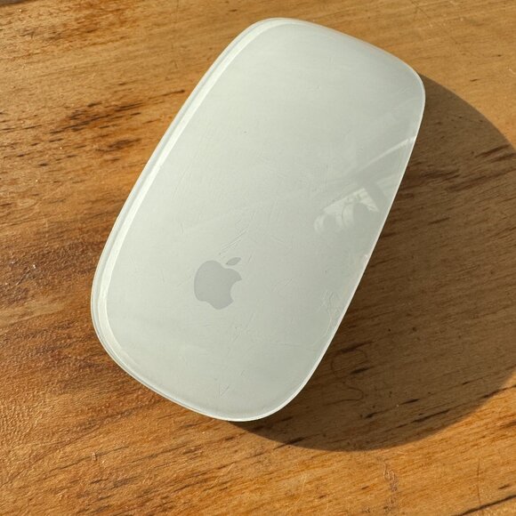 Apple Other - Apple Magic Mouse 2 (Wireless, Rechargable) - Silver A1567 Works Great